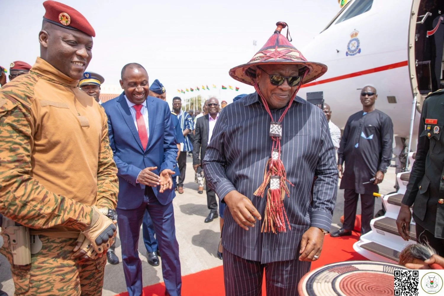 Brouille militaire entre Abuja et les capitales de l’AES : Qui pour faire la médiation entre Tinubu et Traoré